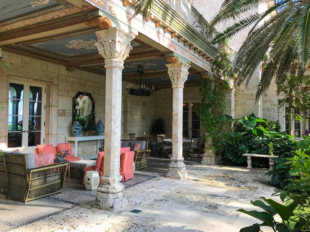 Al Fresco Life Palm Beach Style Private Newport