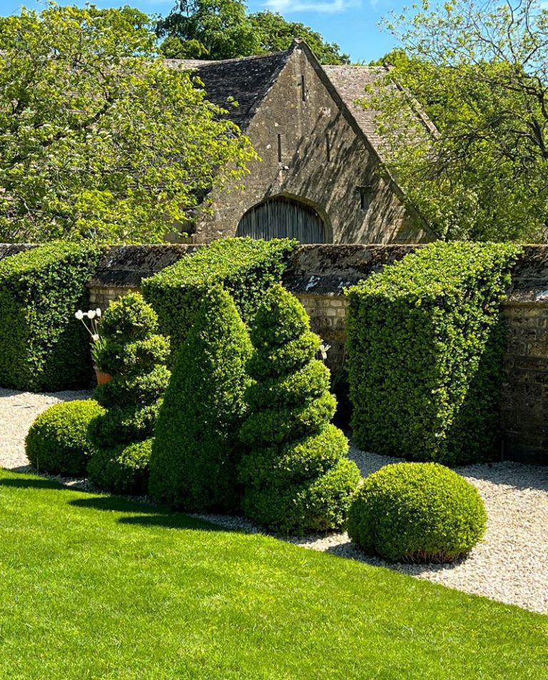 Back to the Cotswolds: Bourton House and Garden | Private Newport